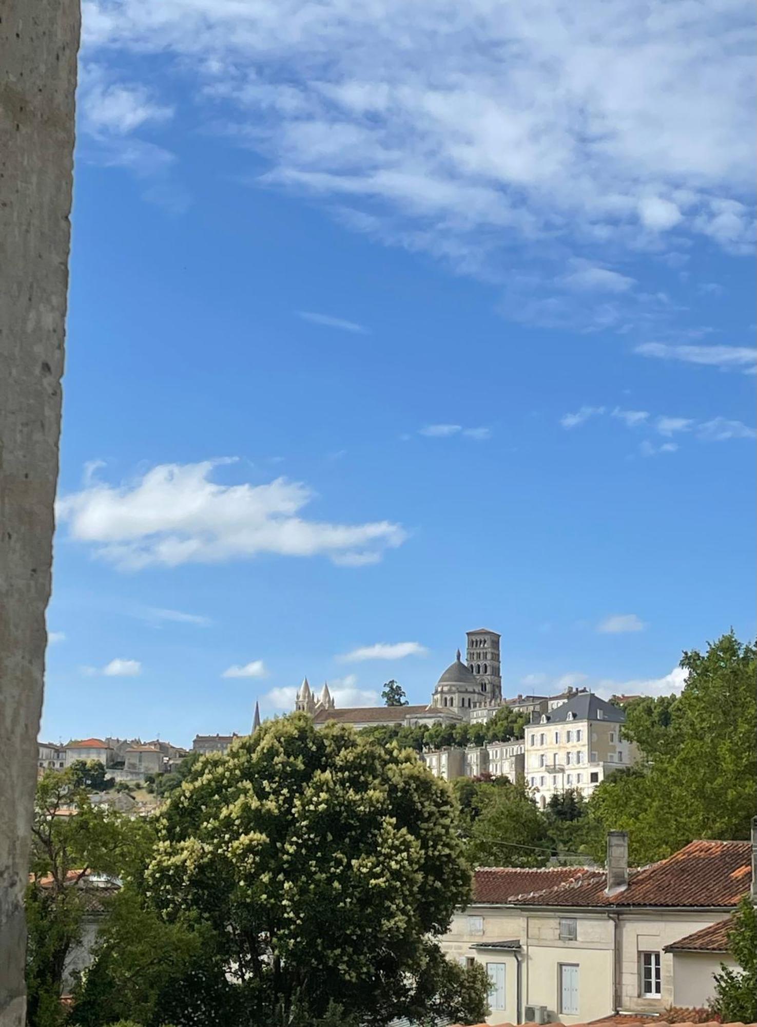 Le Bellevue - Spacieux Et Calme Angoulême Exteriör bild