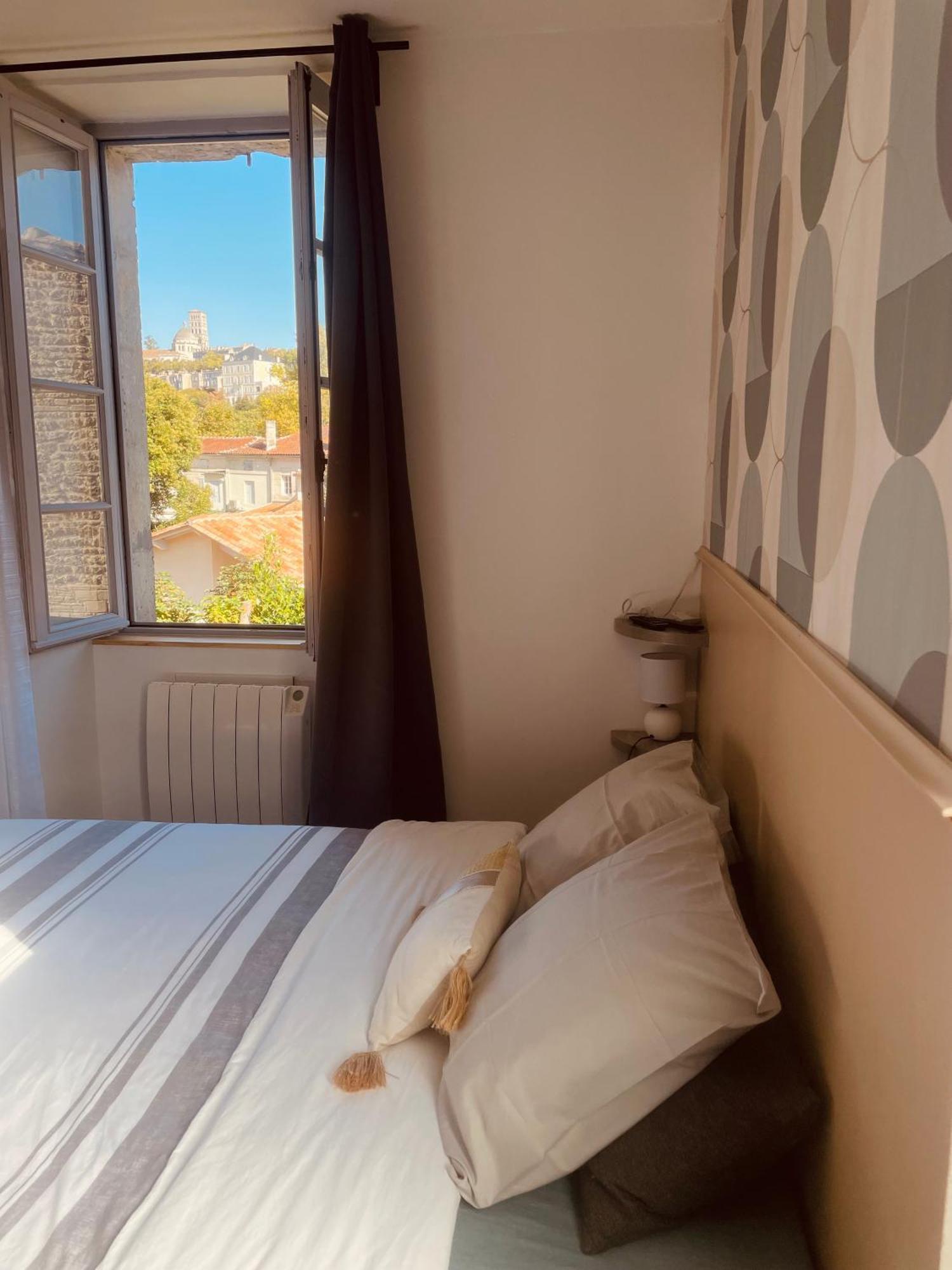 Le Bellevue - Spacieux Et Calme Angoulême Exteriör bild